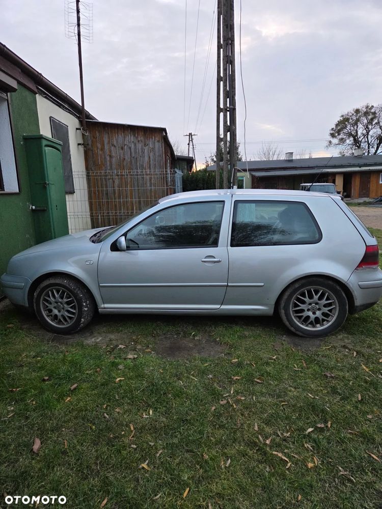 Volkswagen Golf 1.9 TDI Comfortline - 4