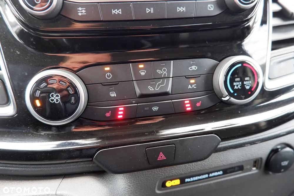 Ford Transit Custom - 10