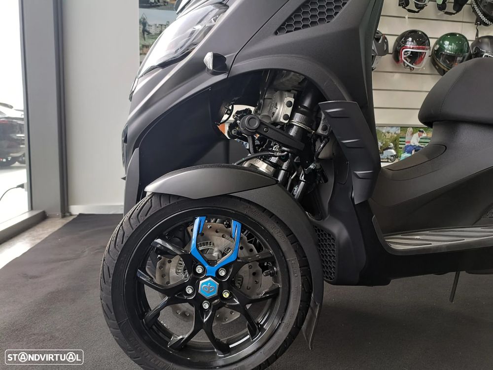 Piaggio MP3 310 Sport - 3