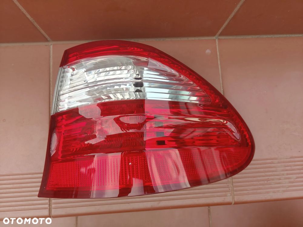 MERCEDES W211 KOMBI Lampa Tył Lewa Prawa AVANTGARDE Igła - 16