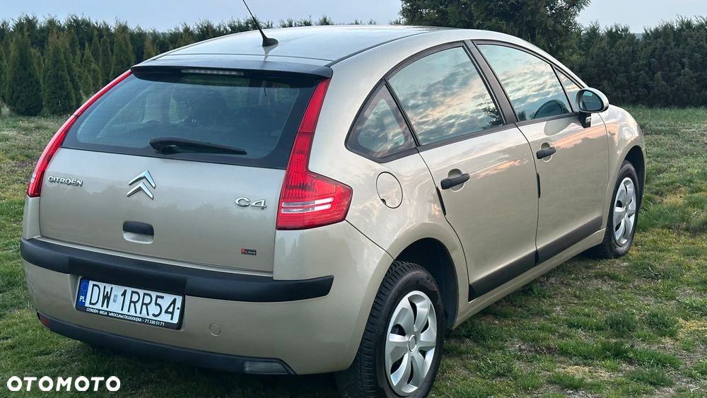 Citroën C4 1.4 16V Style - 31