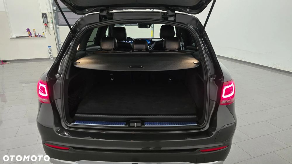Mercedes-Benz GLC 300 de 4Matic 9G-TRONIC AMG Line Plus - 9