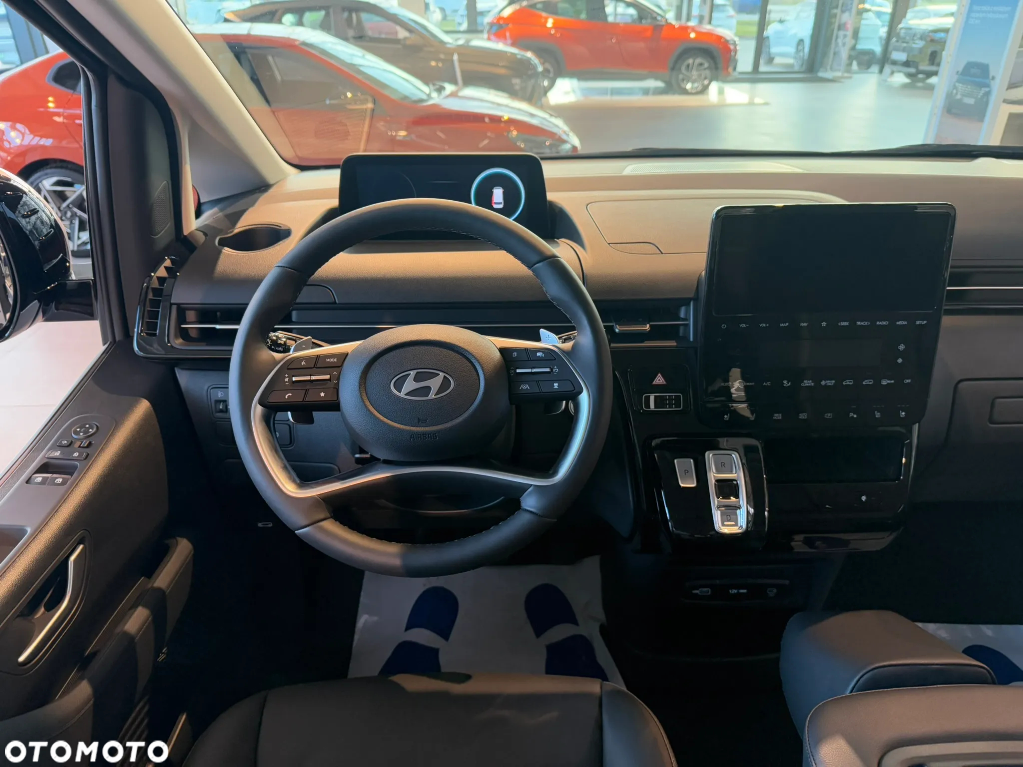 Hyundai Staria - 14