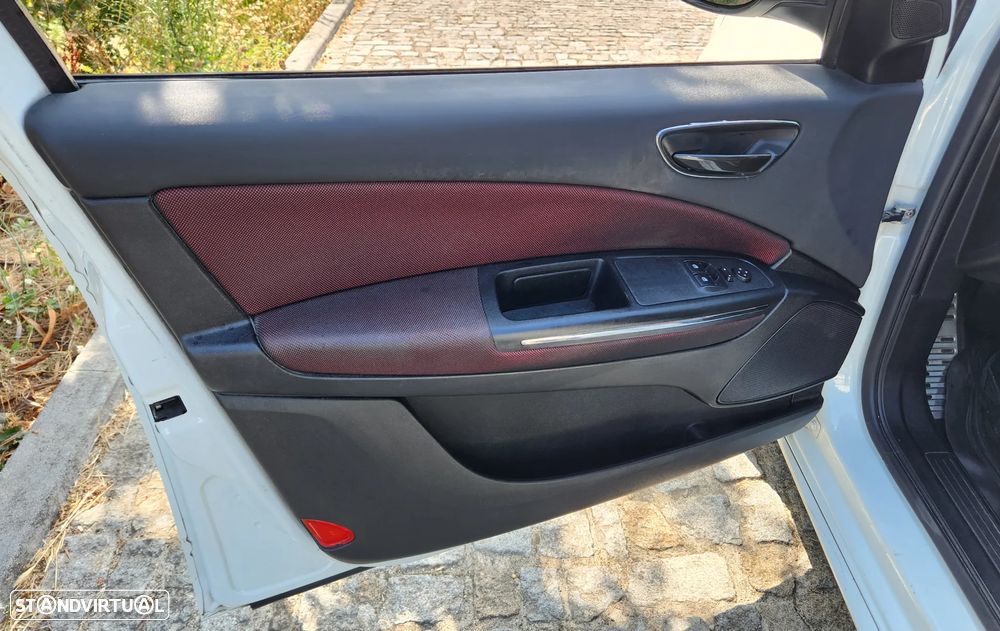 Fiat Bravo 1.6 M-Jet Sport - 14