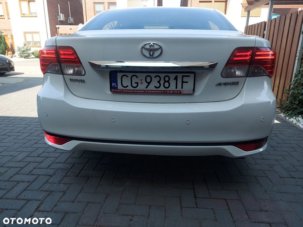 Toyota Avensis - 5
