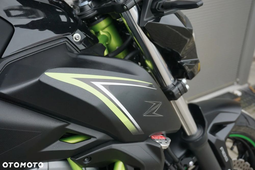 Kawasaki Z 650 - 12