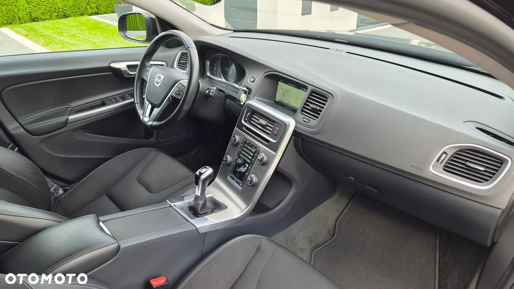 Volvo V60 D2 Kinetic - 15