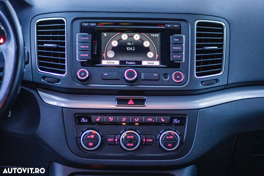 Volkswagen Sharan 2.0 TDI BlueMotion Technology Life - 6