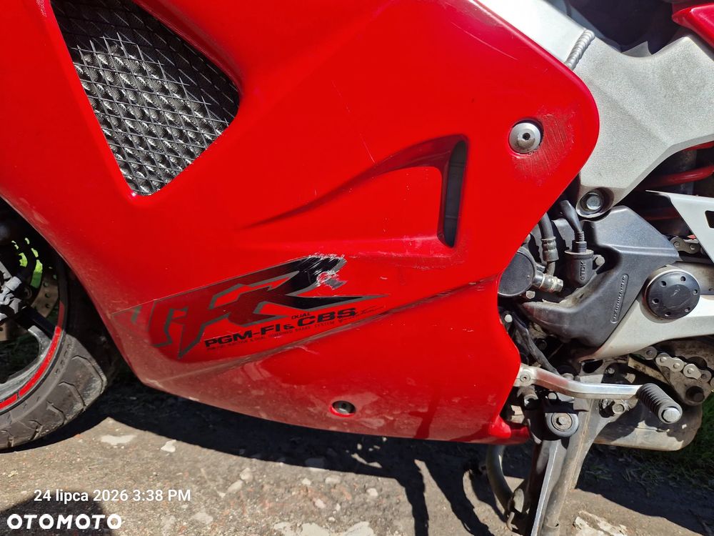 Honda VFR - 9
