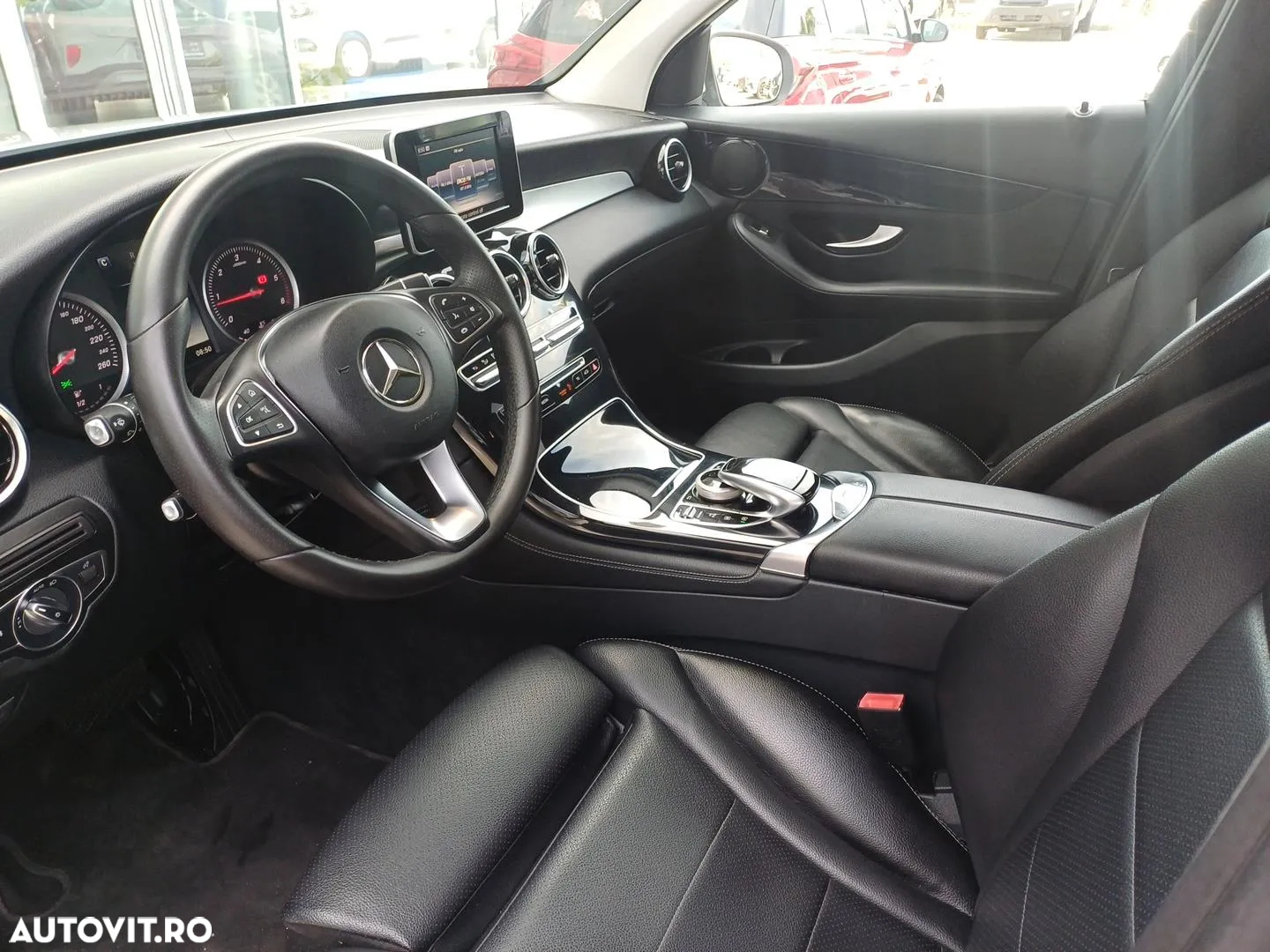 Mercedes-Benz GLC 220 d 4MATIC - 11