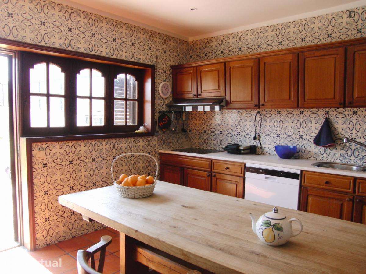 Quarto - localizado em Vila nova de gaia - Grande imagem: 4/7