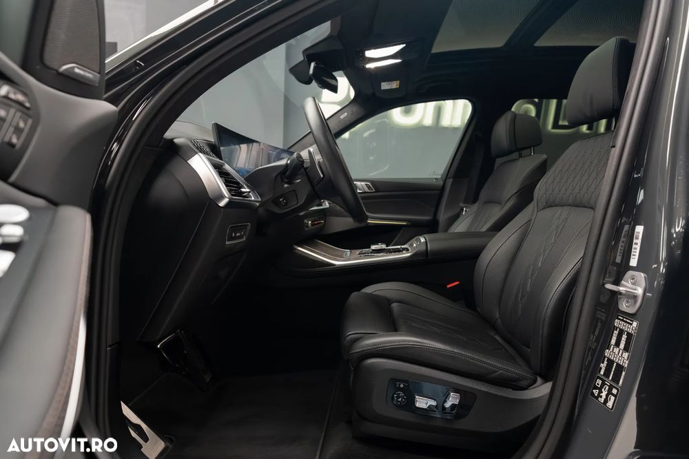 BMW X7 M60i xDrive - 25