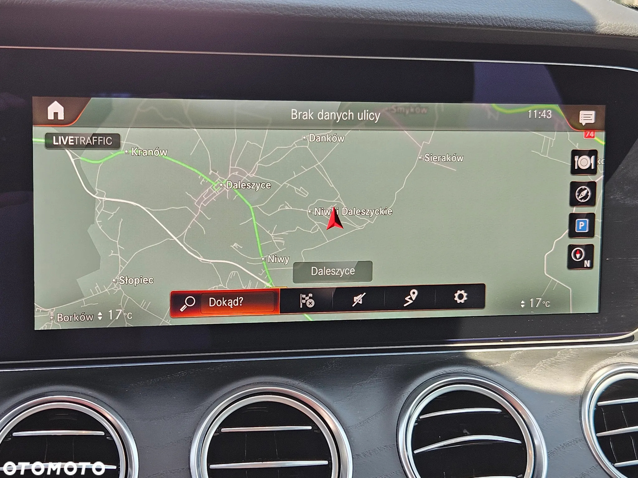 Mercedes-Benz Klasa E 220 d 4-Matic 9G-TRONIC - 28