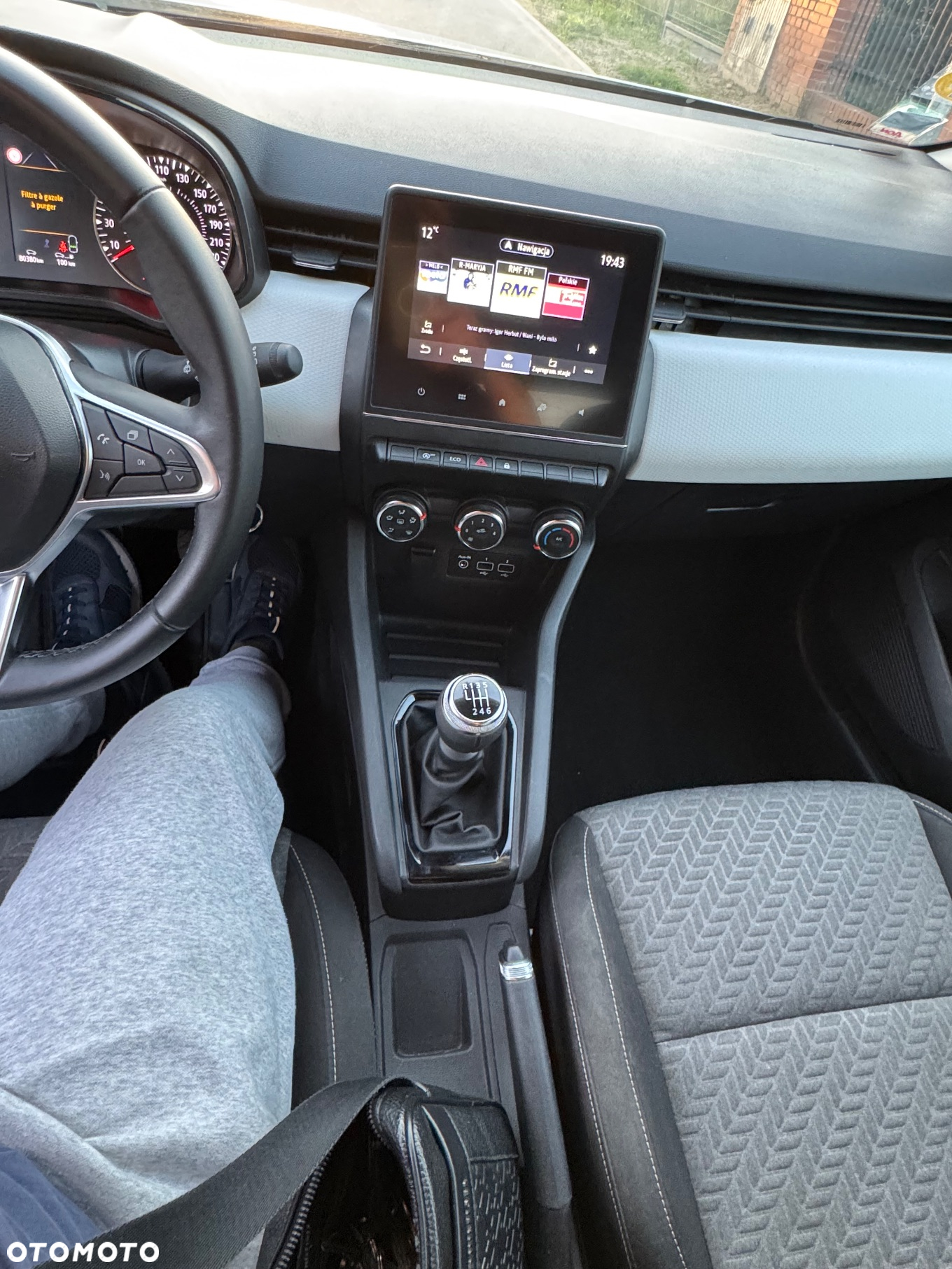 Renault Clio BLUE dCi 100 EVOLUTION - 13