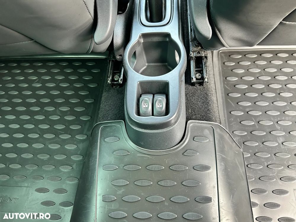 Dacia Duster 1.5 dCi 4x2 Ambiance - 19