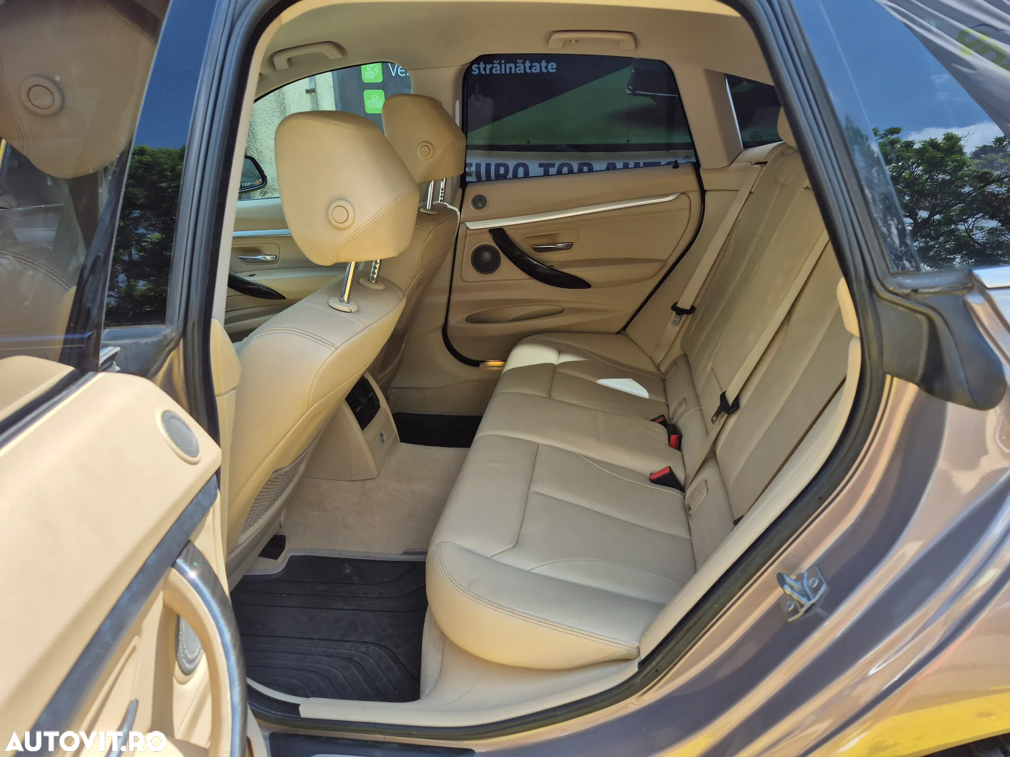 BMW Seria 3 320i GT Aut. Luxury Line - 11
