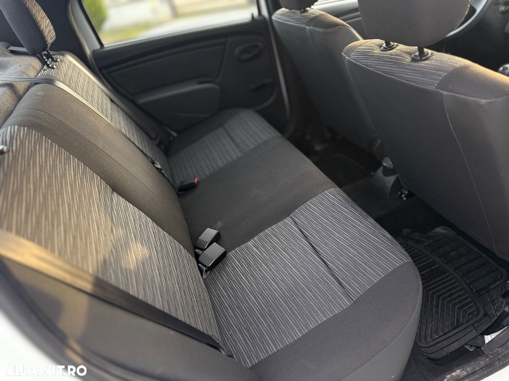 Dacia Logan 1.2 16V Laureate - 7