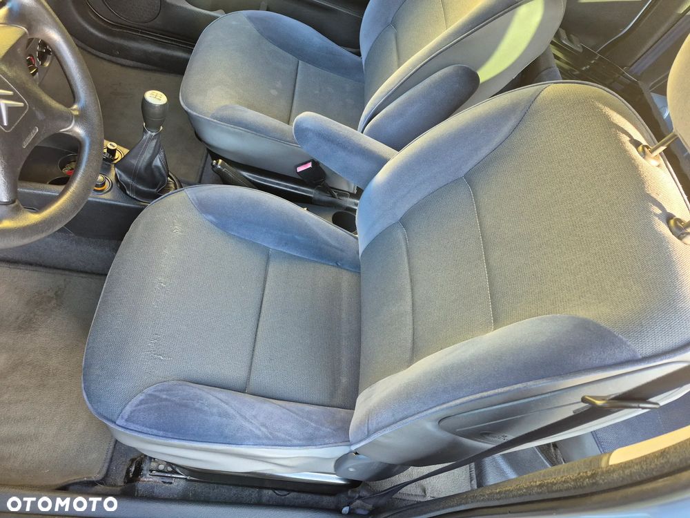 Citroën Berlingo 1.6i Prestige - 30