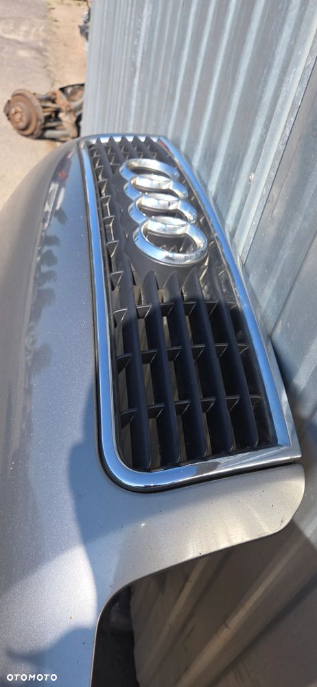 Maska grill Audi A4 B6 LY7Q kpl - 4