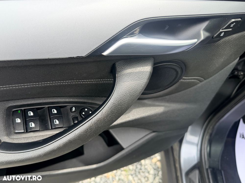 BMW X1 sDrive18d xLine - 21