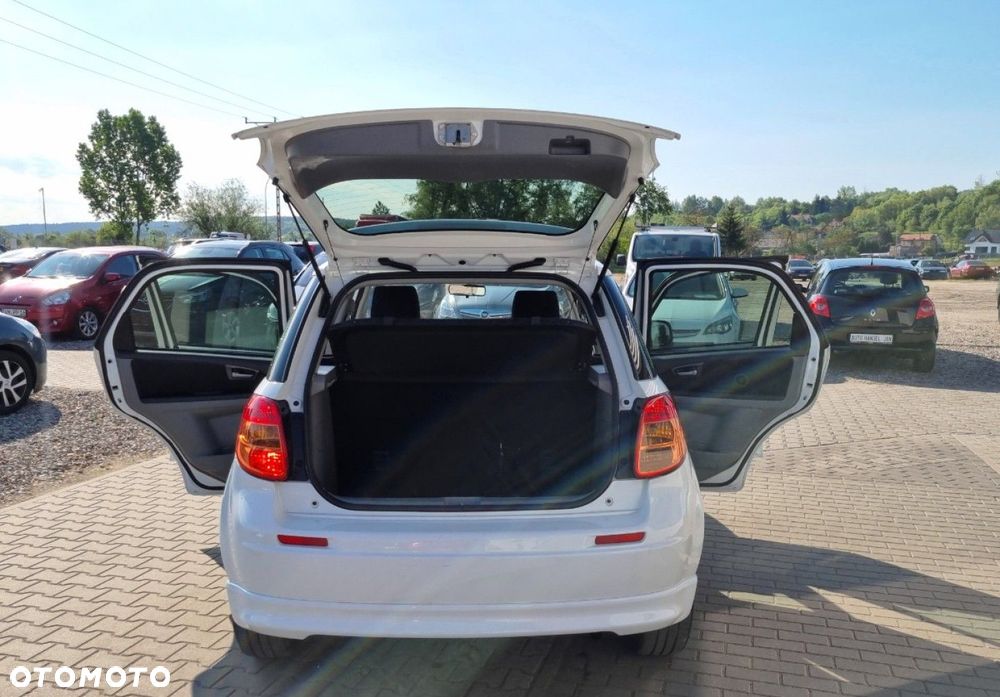 Suzuki SX4 - 31