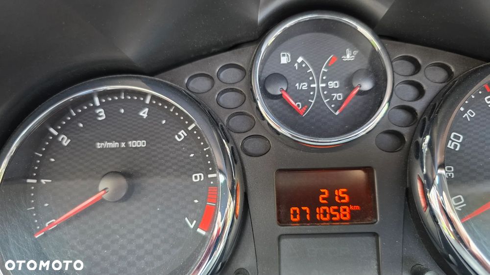 Peugeot 207 - 18