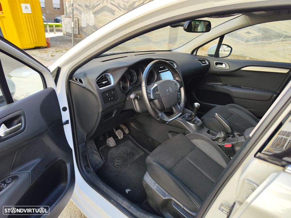 Citroën C4 1.6 BlueHDi Feel - 24