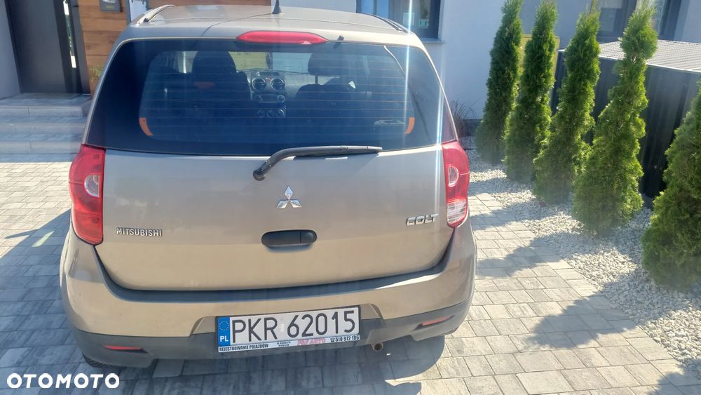Mitsubishi Colt 1.1 Inform - 3