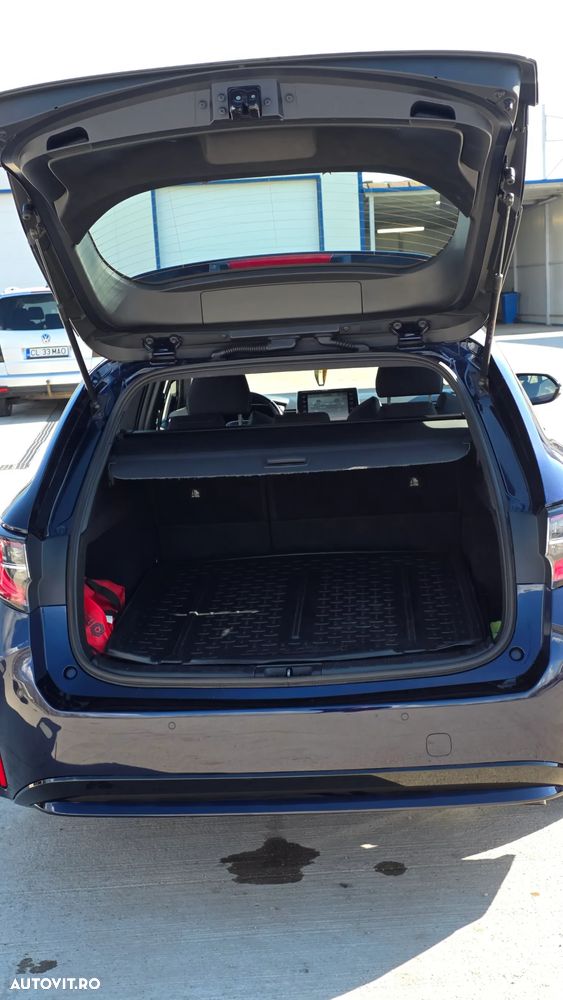 Toyota Corolla 1.8 HSD Dynamic - 7