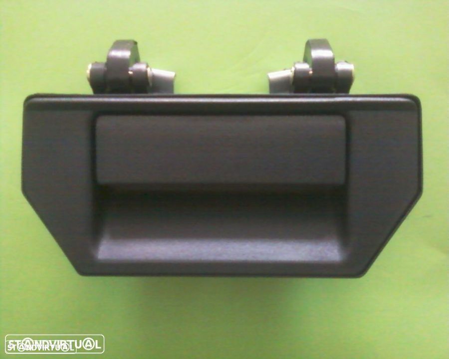 puxador caixa carga nissan D22 navara NOVO - 1