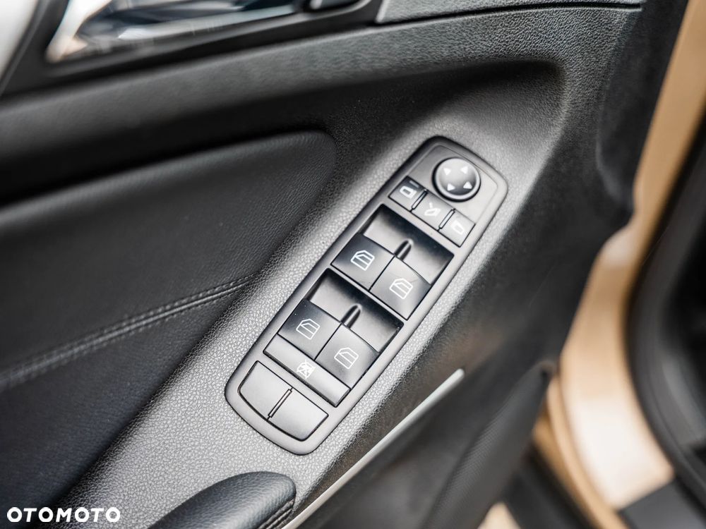 Mercedes-Benz ML - 20