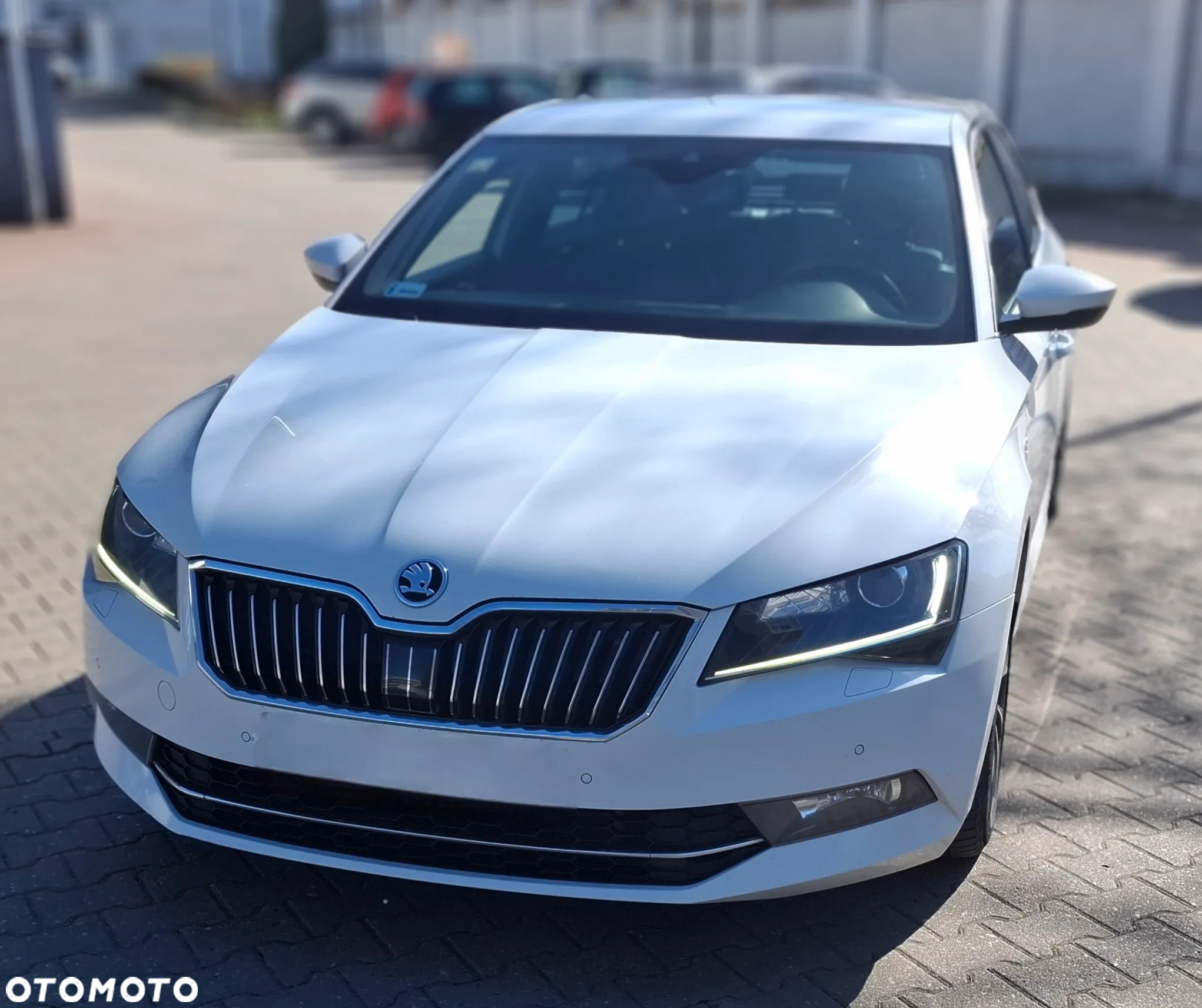 Skoda Superb 2.0 TDI 4x4 L&K DSG - 12