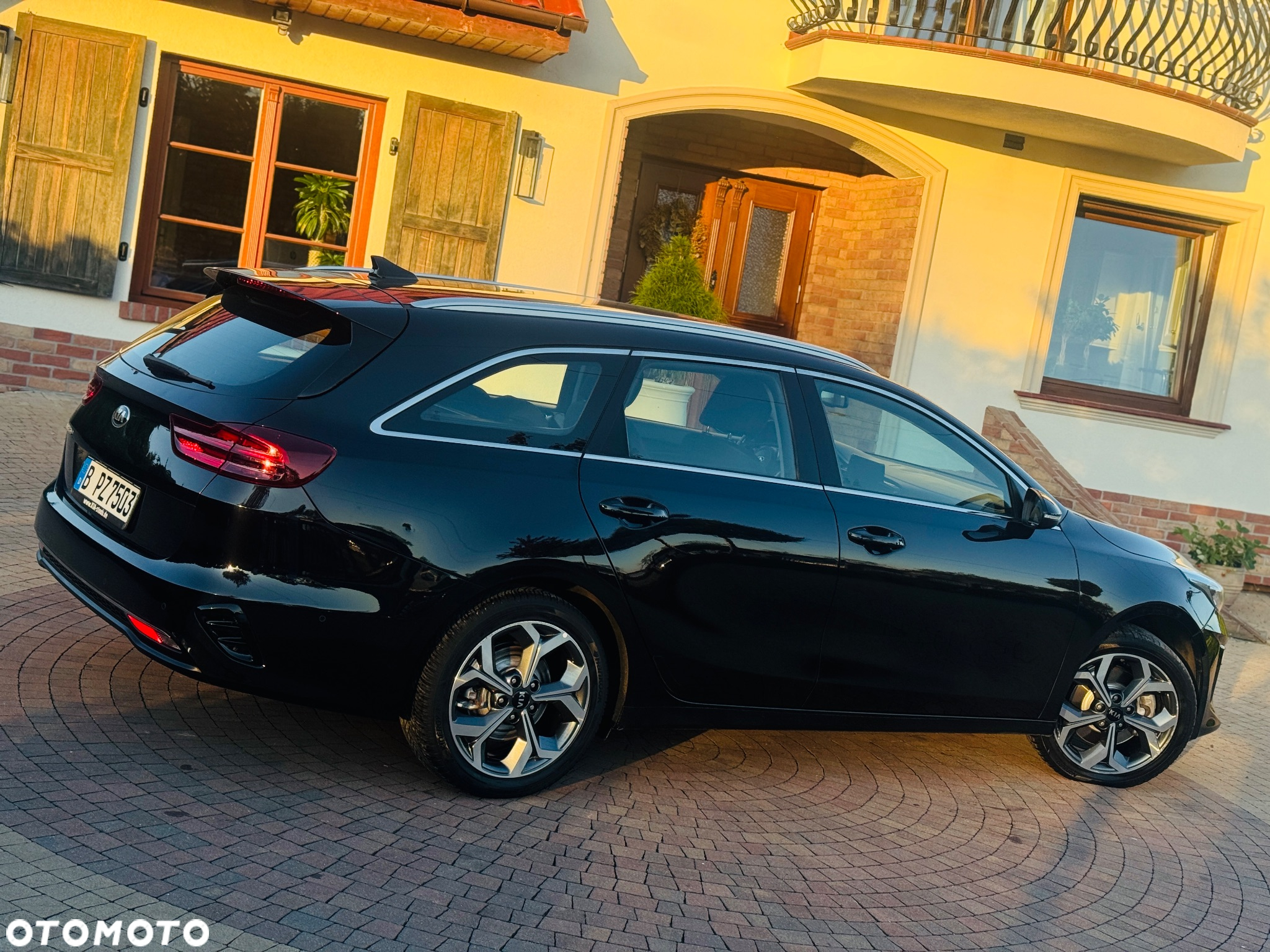 Kia Ceed SW 1.6 CRDi DCT Platinum Edition - 29