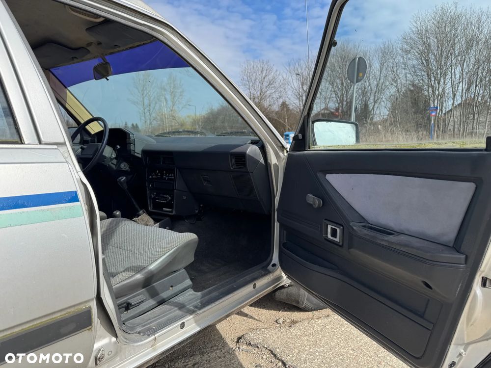 Toyota Tercel - 4