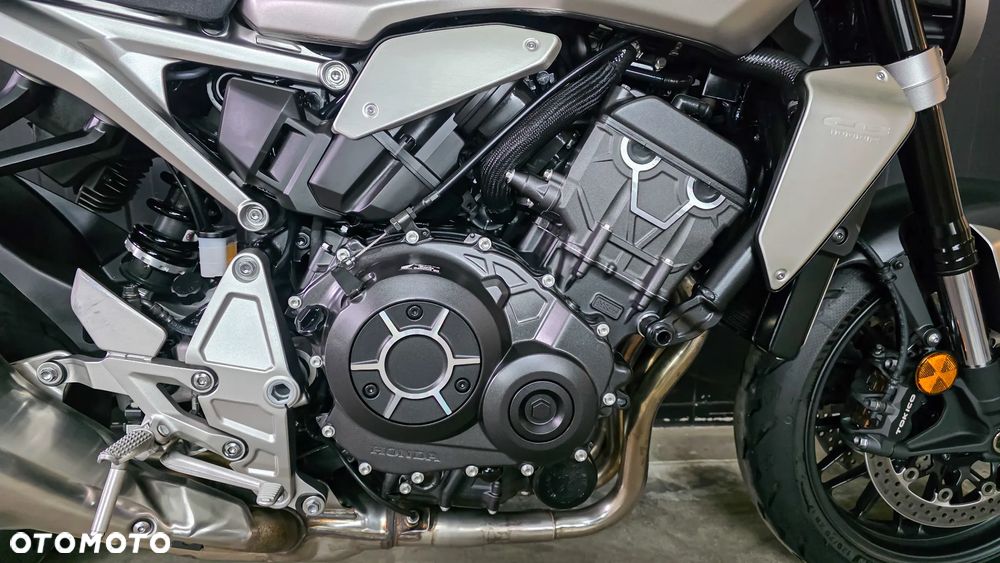 Honda CB - 13