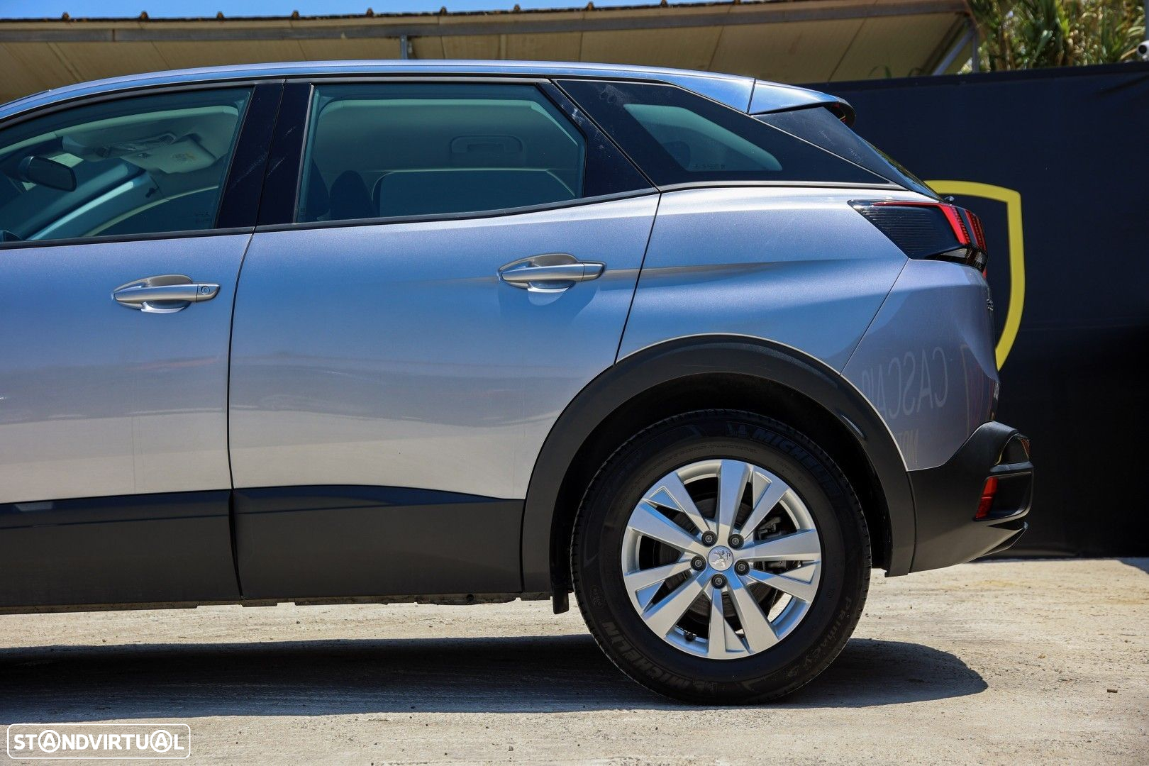 Peugeot 3008 1.5 BlueHDi Active - 19