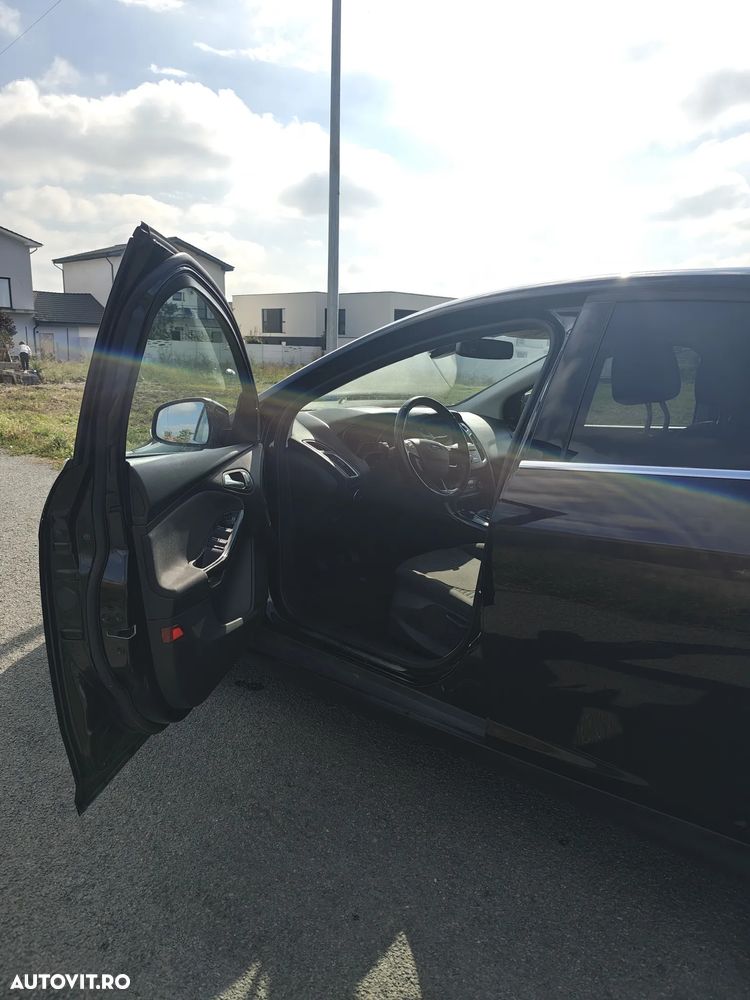 Ford Focus 1.0 EcoBoost Start Stop Titanium - 10