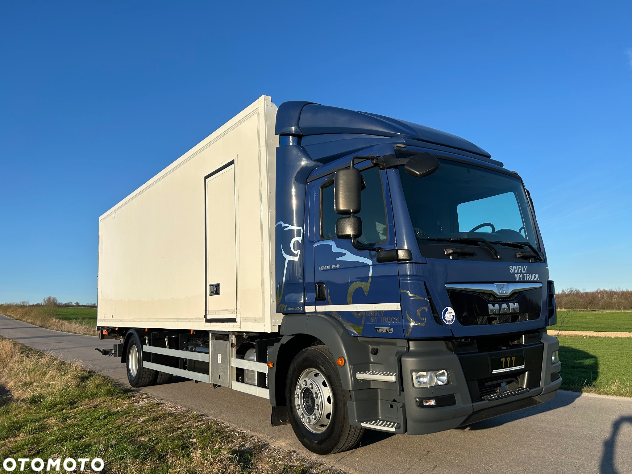 MAN TGM 18.250 Carrier 1950 D/E z Holandii / TOP STAN / 7.44m / 18 palet / winda + drzwi + drzwi boczne / OKAZJA - 28