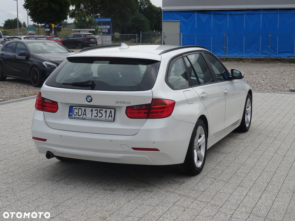 BMW Seria 3 318d - 12