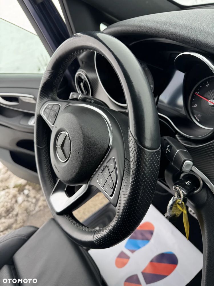 Mercedes-Benz Klasa V 300 d extralang 4Matic 9G-TRONIC Avantgarde Edition Edition 2023 - 23