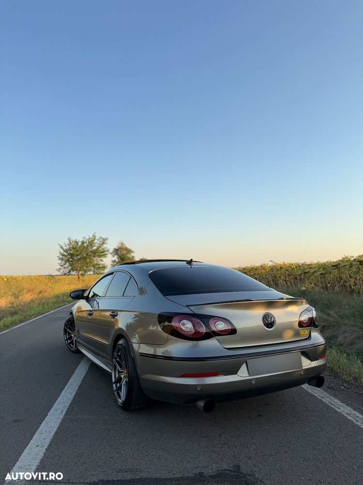 Volkswagen Passat CC 2.0 TDI 4Motion DSG BlueMotion Technolog - 2