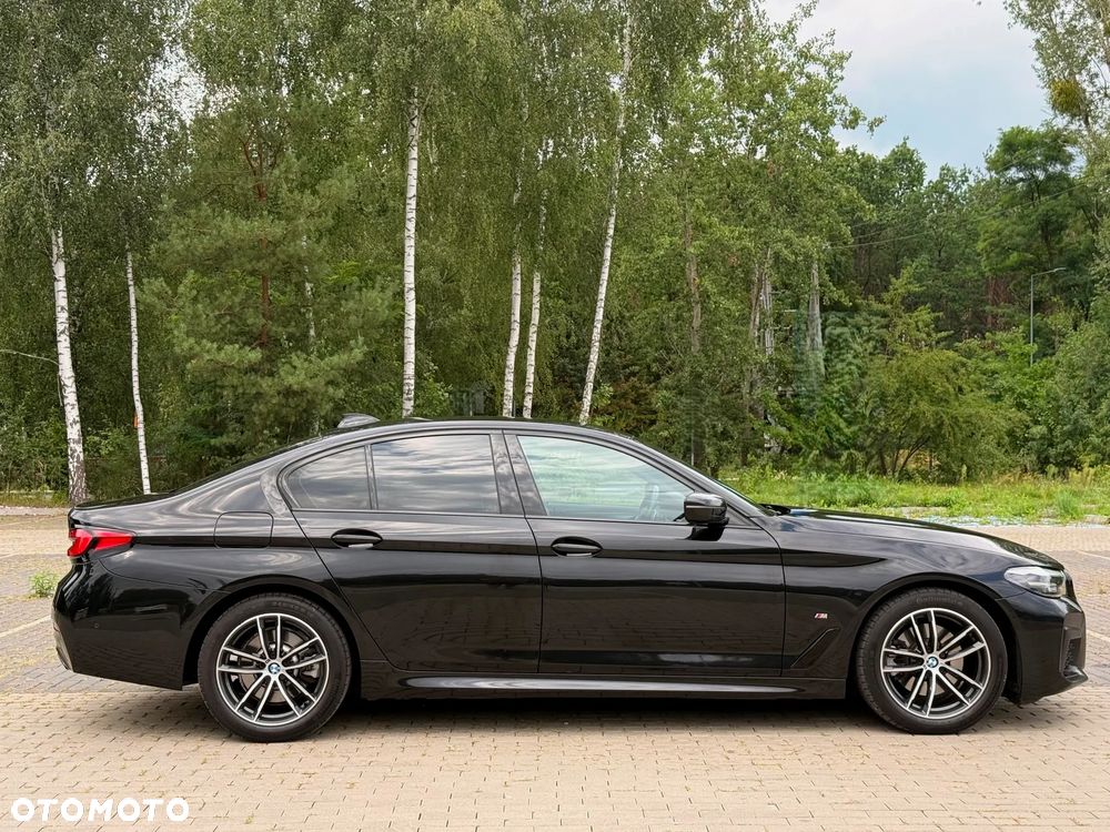 BMW Seria 5 520d xDrive MHEV M Sport sport - 7