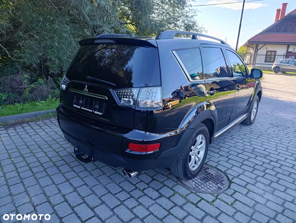 Mitsubishi Outlander 2.2 DI-D 4WD Automatik Invite - 8