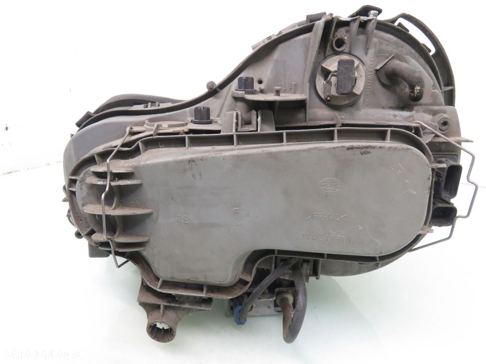 LAMPA PRAWA PRZEDNIA MERCEDES-BENZ KLASA E (S210) - 12