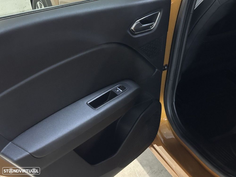 Renault Captur — fotografia 31
