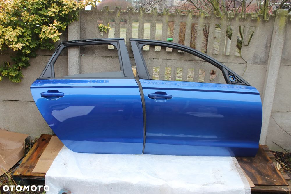 DRZWI PRZEDNIE TYLNE PRAWE AUDI A6 C7 AVANT LY5Q 2015 - 1