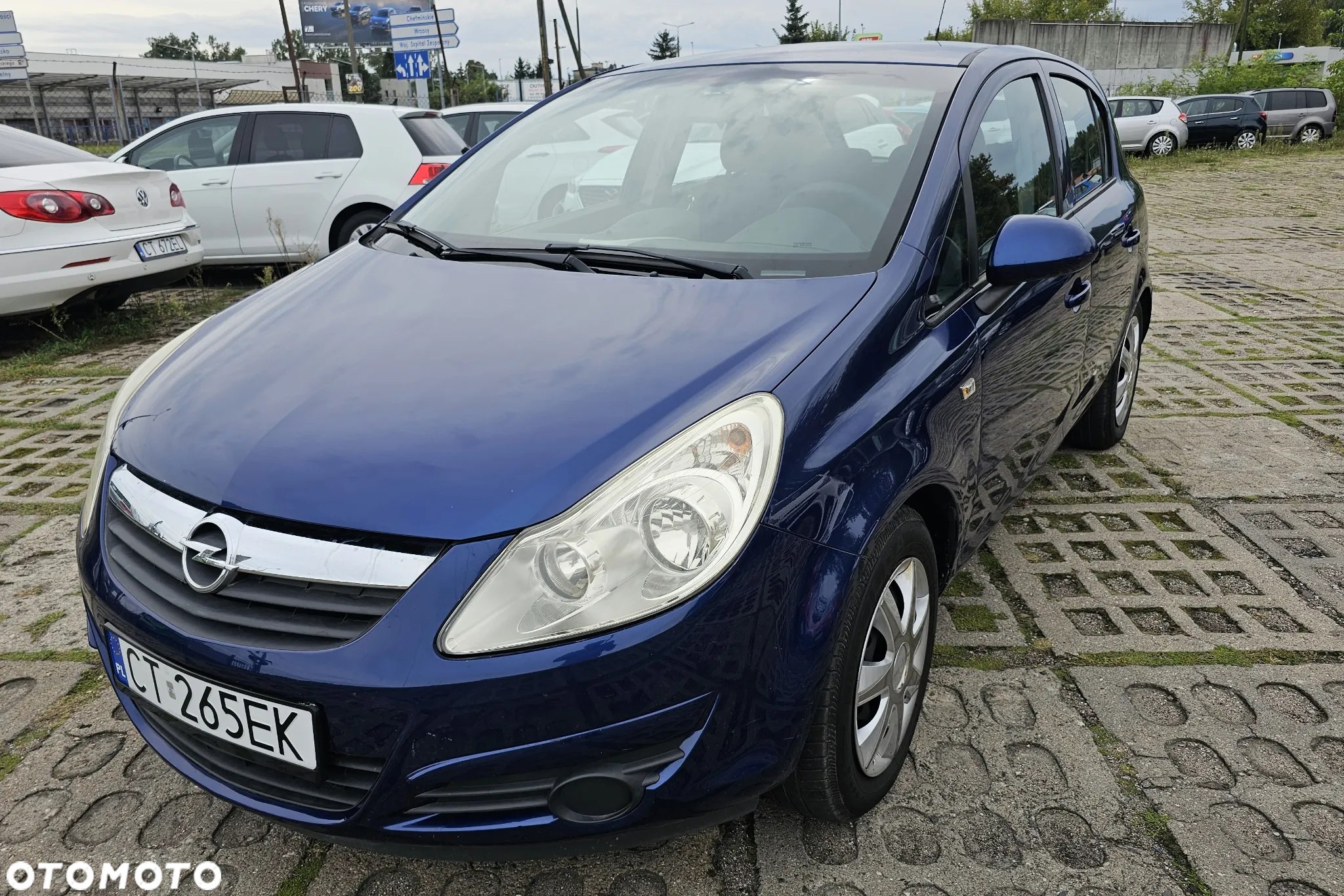 Opel Corsa 1.2 16V Edition - 4