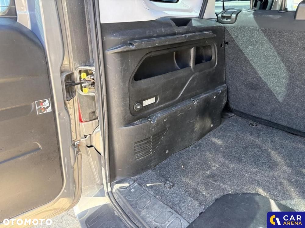 Opel Combo - 28