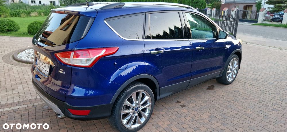 Ford Escape 2.0 EcoBoost AWD Titanium - 11