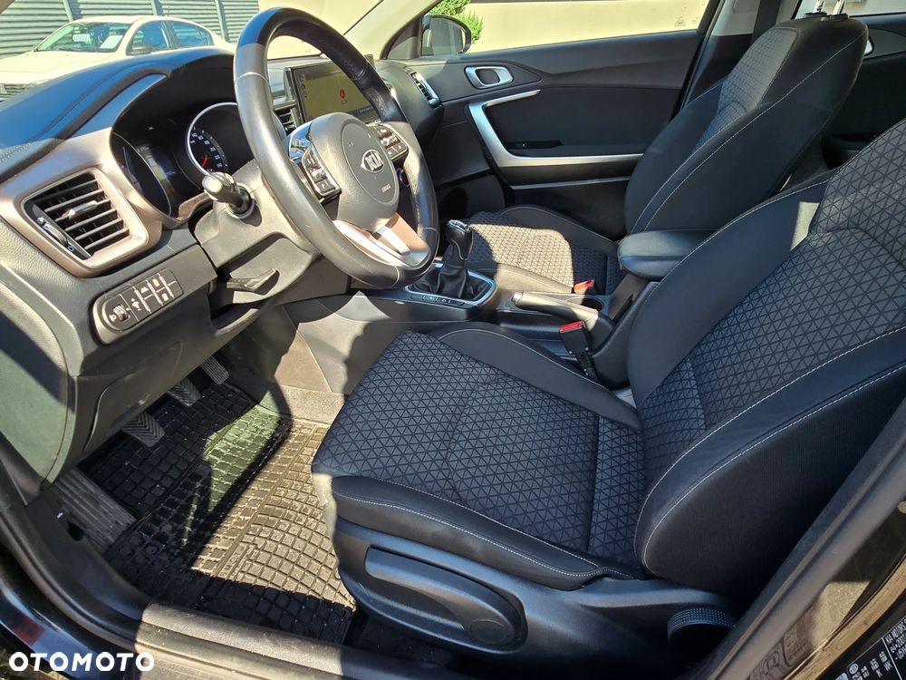 Kia Ceed 1.0 T-GDI L - 10